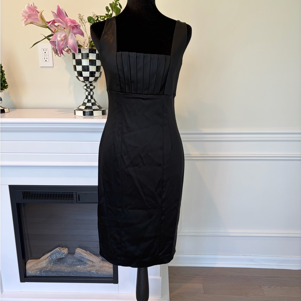 Calvin Klein Black Sleeveless Pleated Square-Neck Sheath Dress